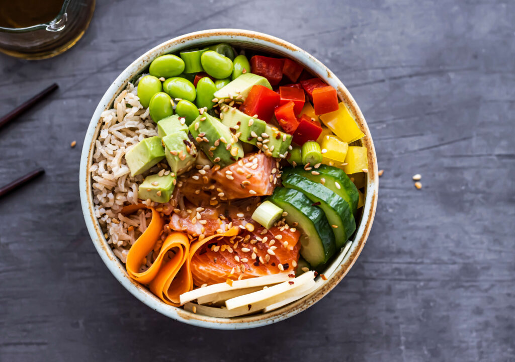 salmon-poke-bowl-flat-lay-photography